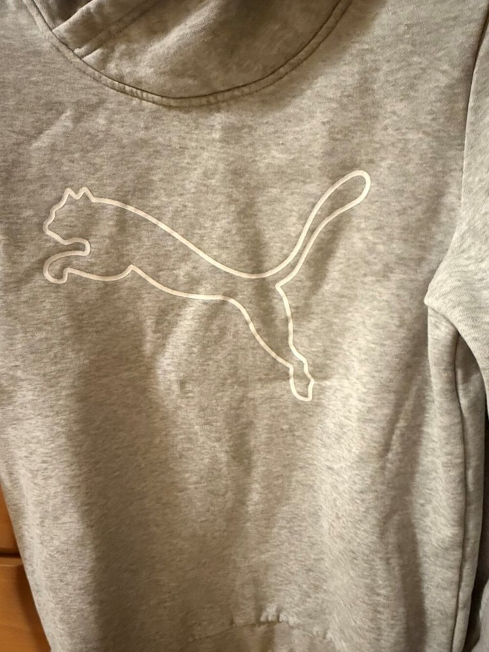 Puma Sweatshirt - Picture 2 of 2